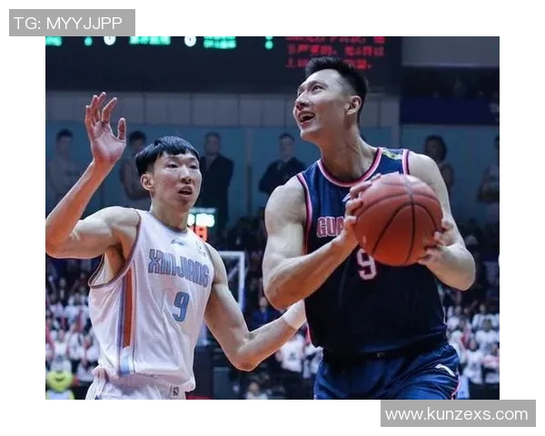 赛后分析：西安篮球队与广州篮球队在比赛中的灵活性对比探讨